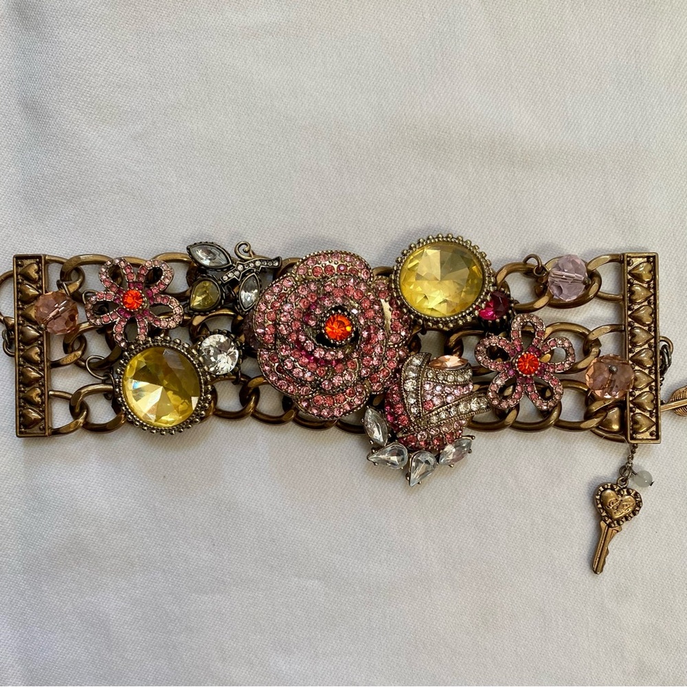 BETSEY JOHNSON - 100% Authentic Ombré Rose Large Bracelet w/Pink Roses And Gems